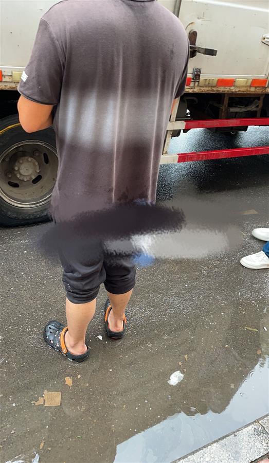 女研究生校内遭碾压身亡,目击者:疑有两次碾压,她曾要求人工呼吸未果