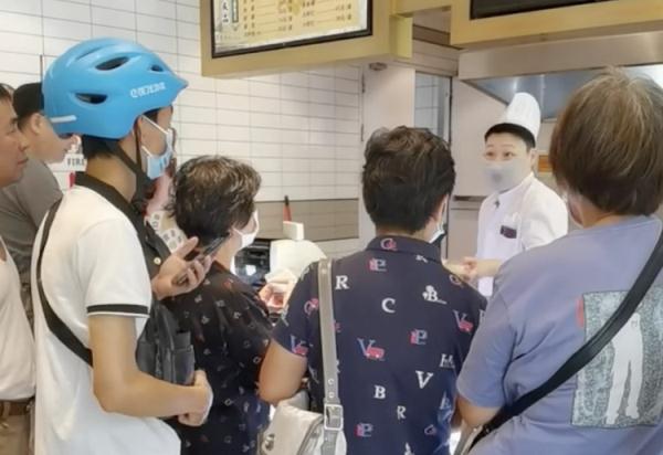 排5小时也不一定买到！外卖小哥差点急哭