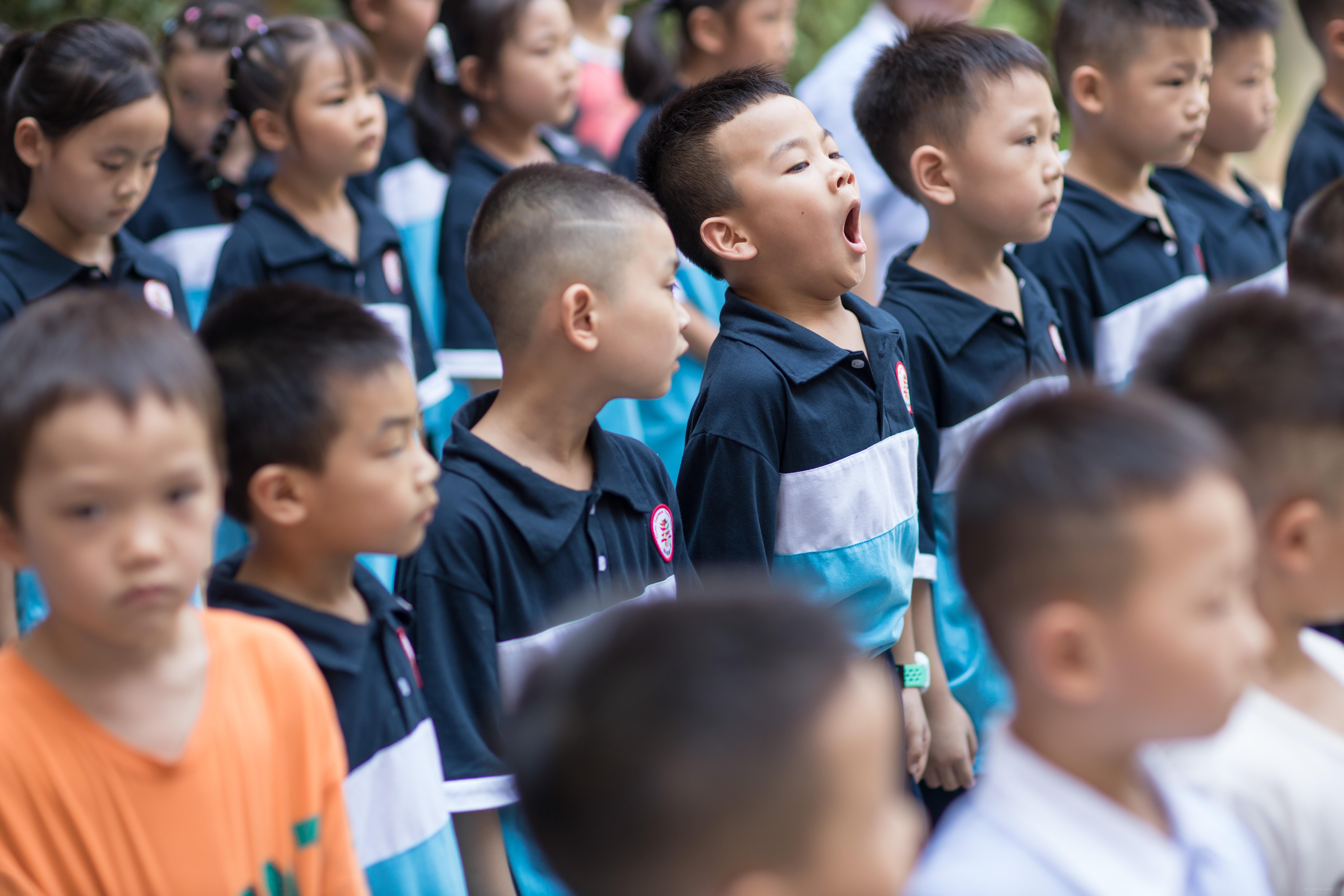 长沙市岳麓区潭州实验小学:立正稍息!新学期冲(图2)