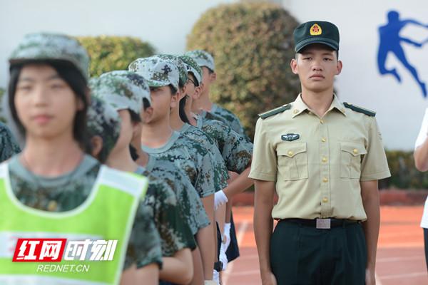 长沙市雨花区金海中学800名学生四天军训(图6)