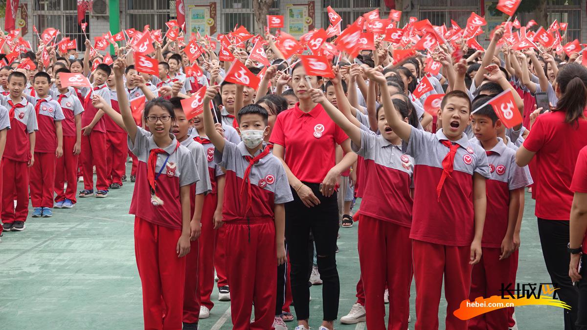 石家庄市友谊大街小学喜迎建校30周年(图8)