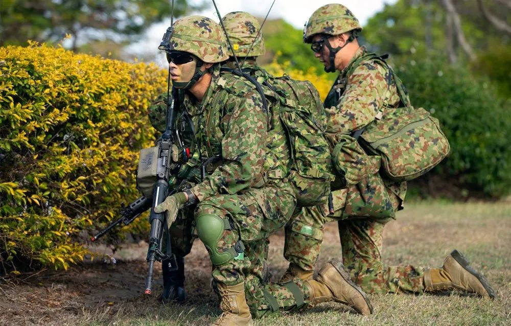 ��Ҽ�����ձ�������׼�����й����һ�̣�