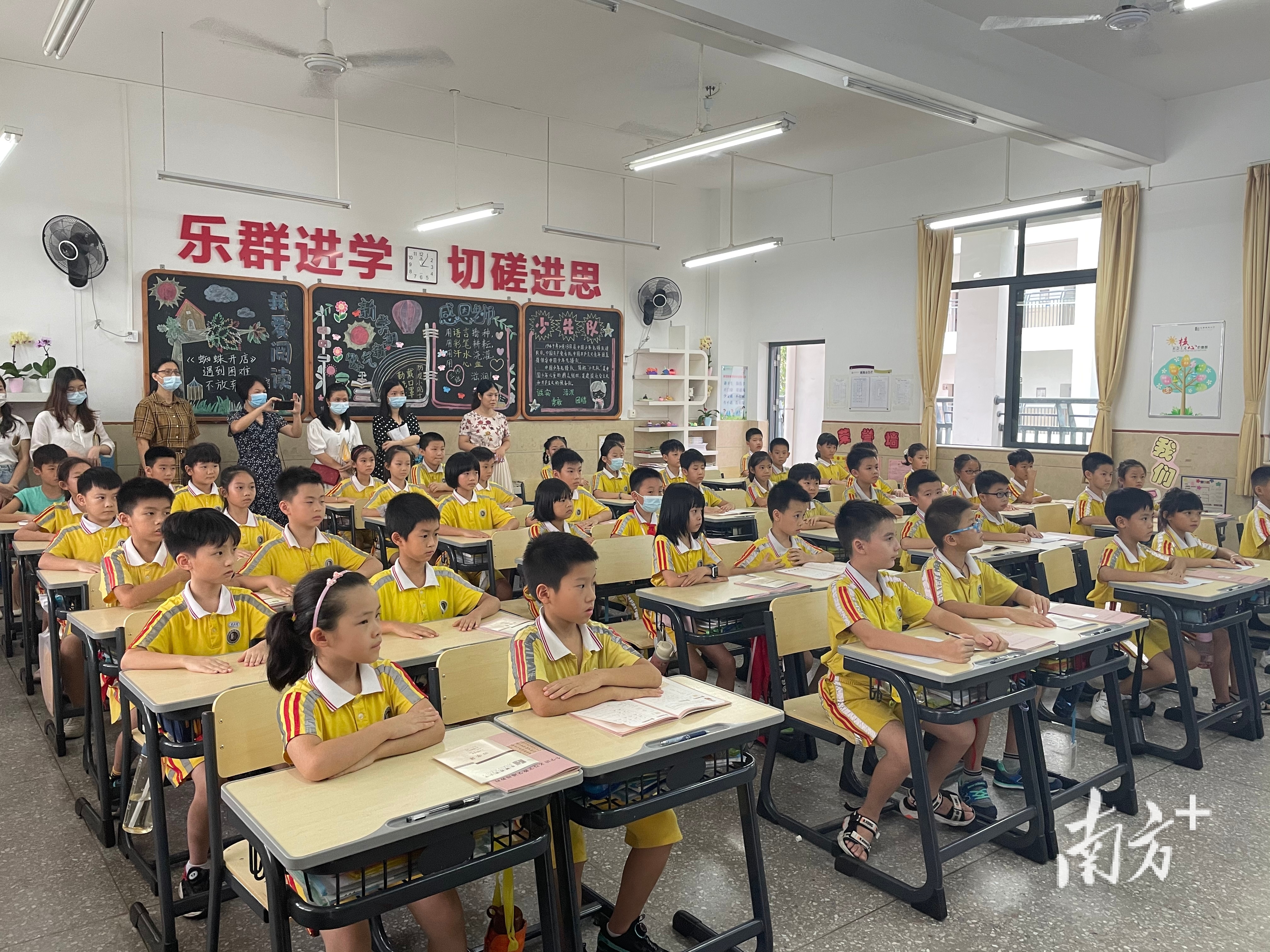 东莞东城虎英小学“同行·书写”展示活动举行(图2)