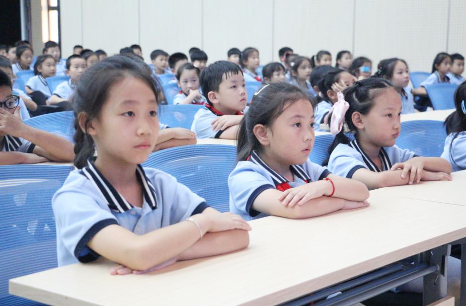 合肥市明珠小學呵護心靈之窗,守護明日之珠(圖5) 合肥市明珠小學呵護心靈之窗,守護明日之珠(圖5)