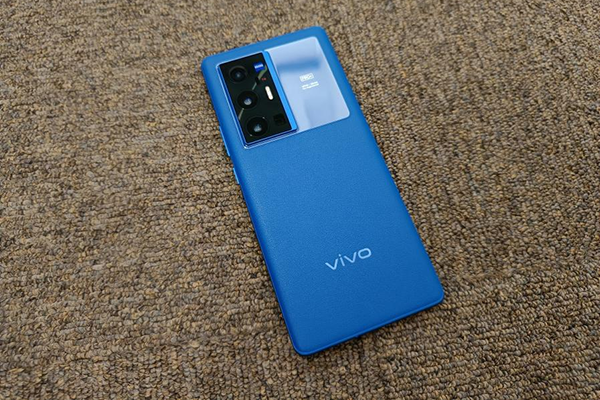 vivo X70 Pro+上手体验：一部可以让人爱上摄影的高端旗舰