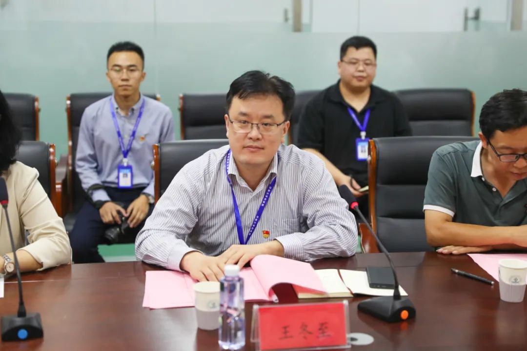 济南大学科技园党支部与济南大学材料学院学生第三党支部举行党建共建基地签约仪式
