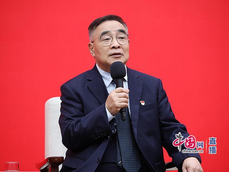 中医药为啥能治疗新冠？张伯礼这样说