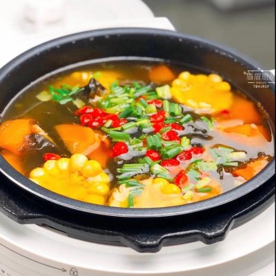 玉米裙带菜排骨汤