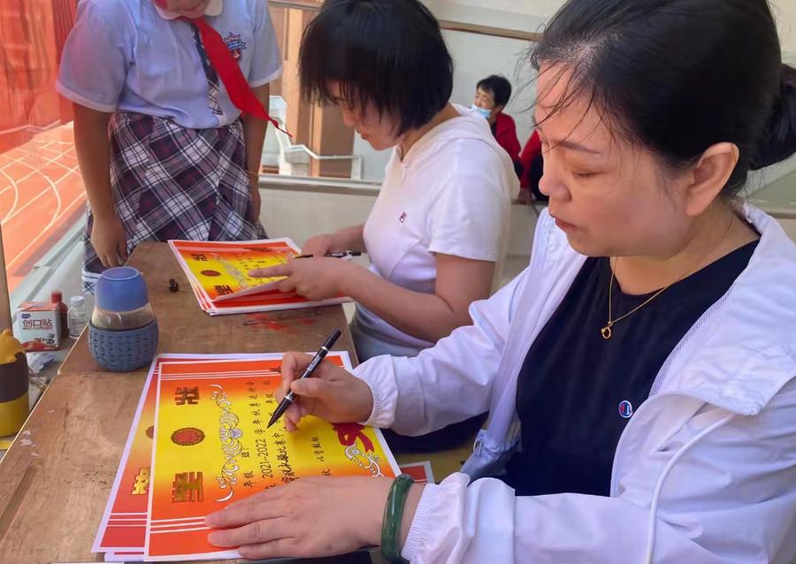 德州康博小學(xué)首屆田徑運(yùn)動(dòng)會(huì)開賽(圖14) 德州康博小學(xué)首屆田徑運(yùn)動(dòng)會(huì)開賽(圖14)