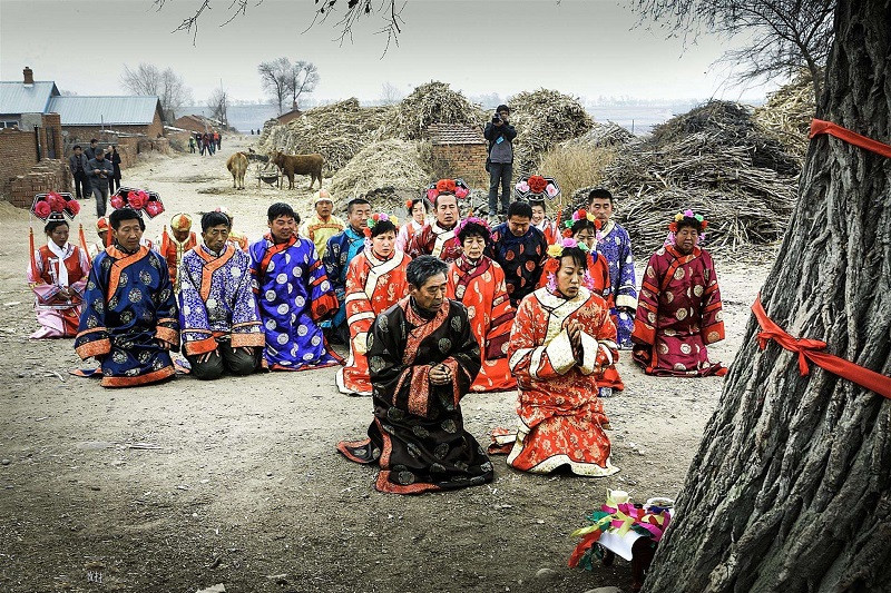 八旗子弟今何在？和珅后人在黑龙江种地，至今依旧保留祖上传统