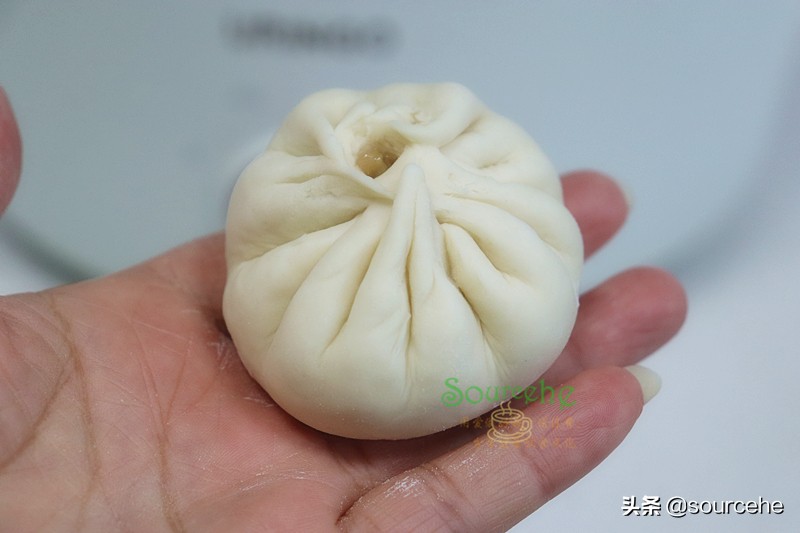 教你做生煎包，皮薄不破也不焦，包底金黃酥脆，肉嫩鮮香多汁