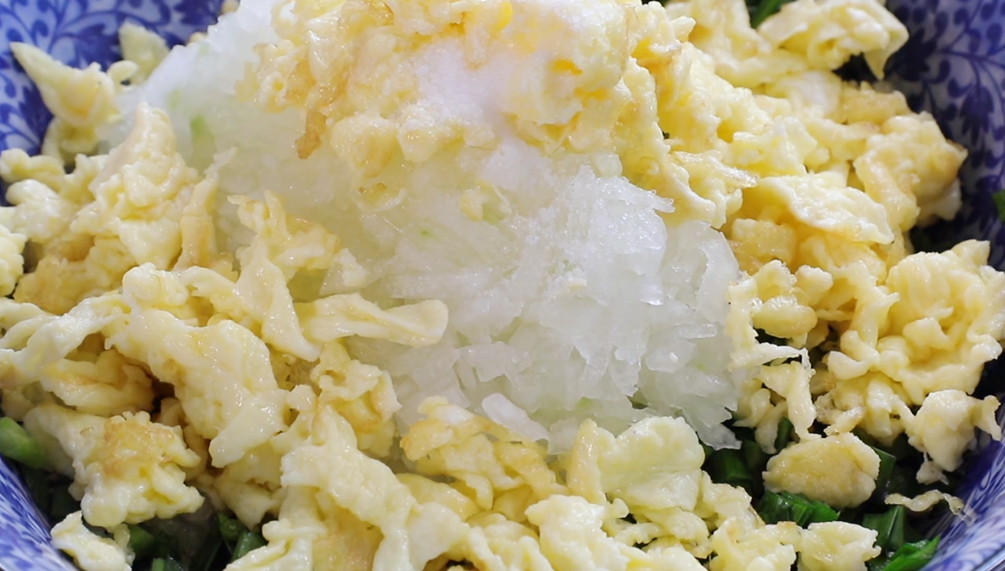 冬瓜包饺子，皮薄馅大不出水，比纯肉馅吃着还香，老公隔天就想吃
