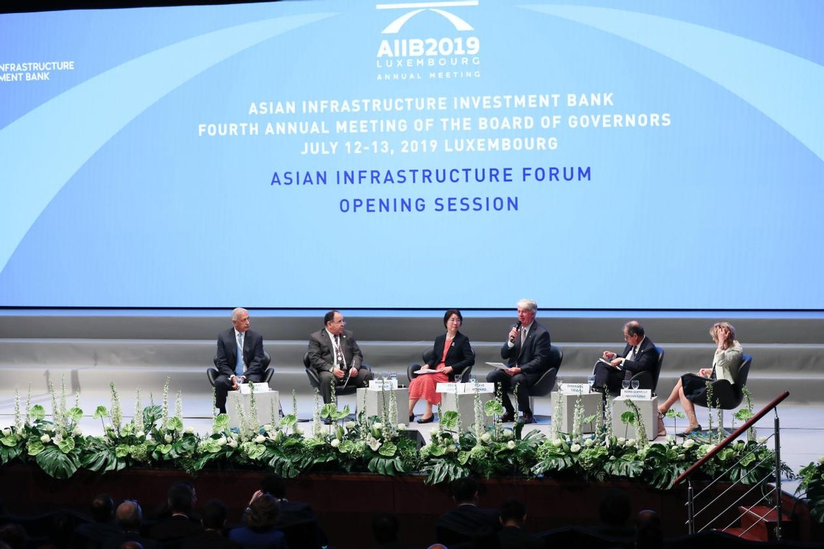 ��Ƚ������й���ʲô�����Һ�������ƴ��2������ֱ������Ҫ��