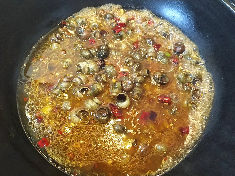 圖片[5]-美味香辣炒田螺 味道鮮美好吃的很 夏天消暑的美食 下酒的好菜-起舞食譜網(wǎng)