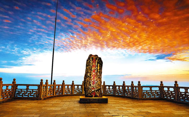 随州：踏春赏花自在行 大洪山里正当时