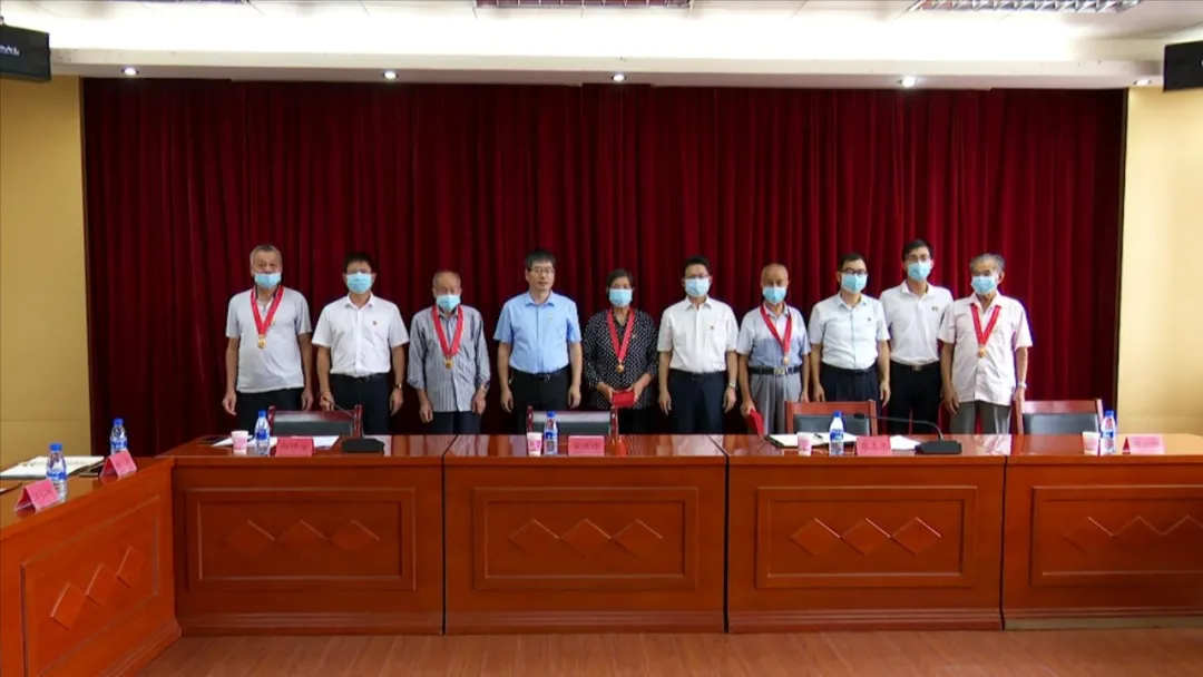 「奮斗百年路 啟航新征程」全縣“兩優(yōu)一先”代表慶祝中國共產(chǎn)黨成立100周年座談會暨老黨員老干部座談會召開