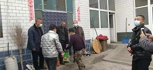 邢台市任泽区留垒村：慰问孤寡老人、贫困户及老党员