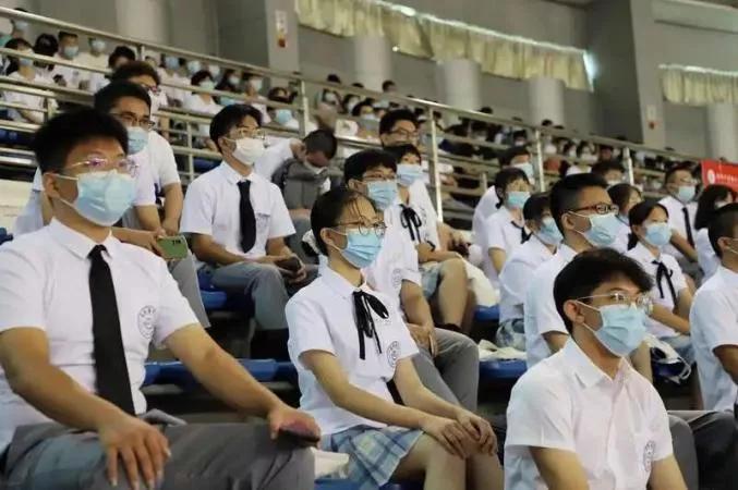 6000余名新生齐诵《大医精诚》！看看这些中医药高校开学典礼的精彩瞬间