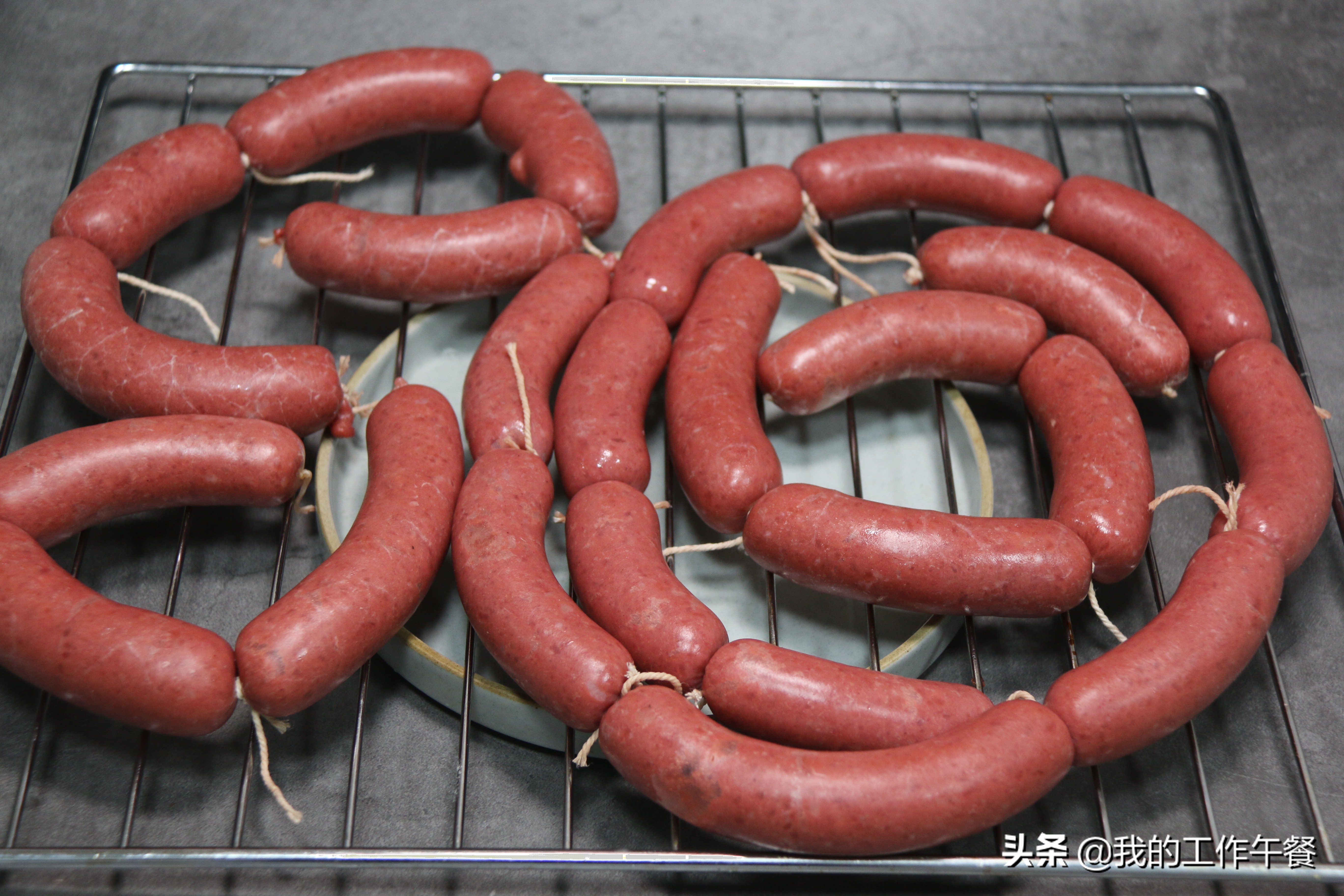 孩子大愛的脆皮腸，方法簡單易學，皮脆Q彈，比臘肉臘腸香
