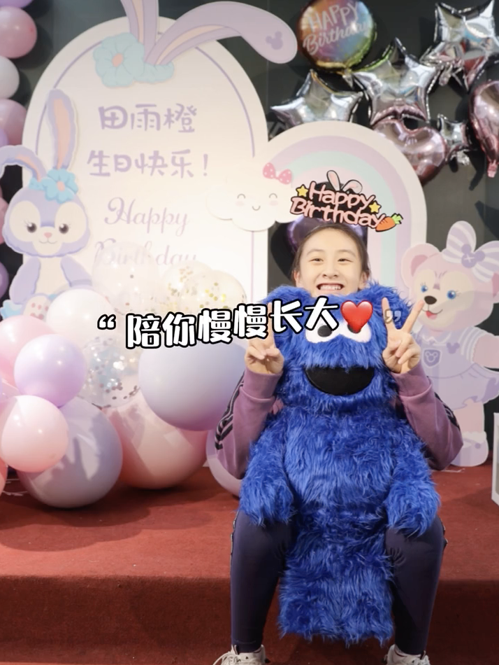 田亮葉一茜為13歲女兒慶生，森碟和爸爸共用一張臉，乖巧又美麗