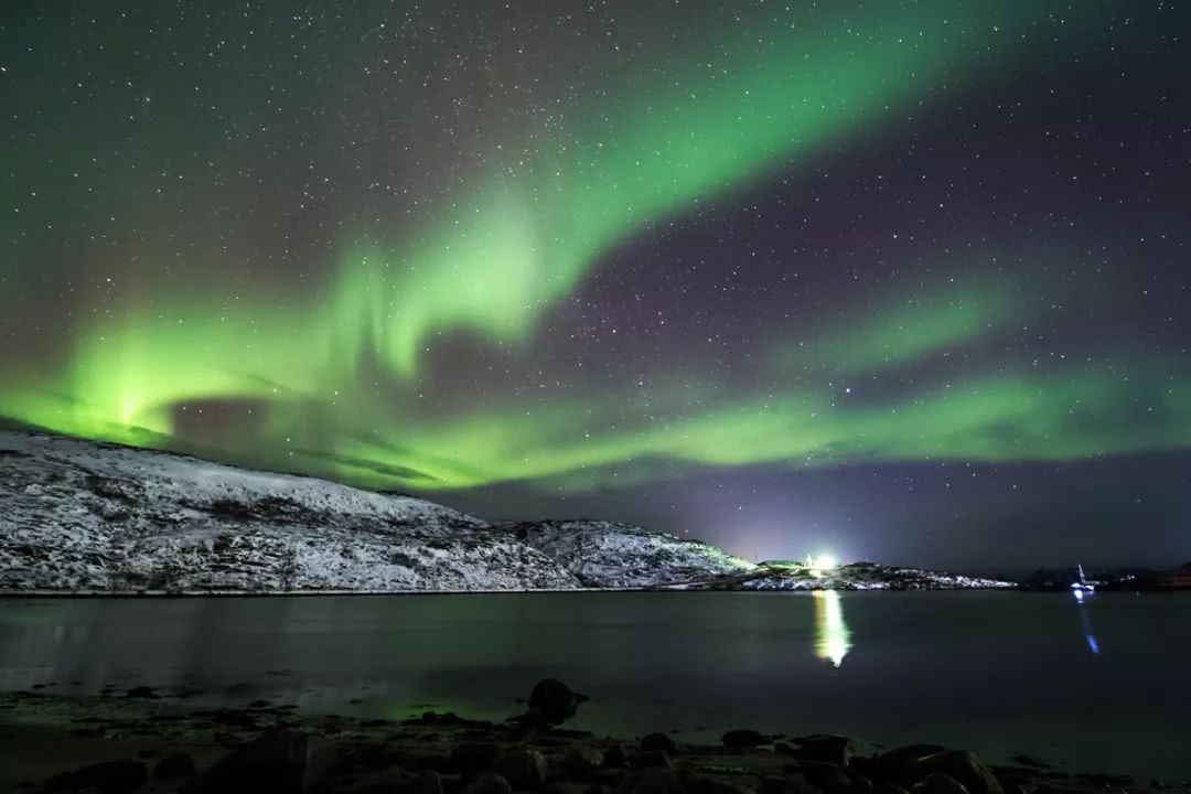 北極向北，邂逅一場絕美極光