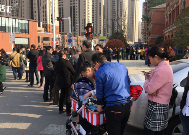 7千一平现在涨到2万，专家：调控就加紧买，上涨