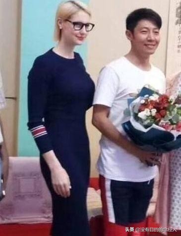 撒贝宁结婚3年妻子身体变化太大，网友：洋媳妇“保质期”太短