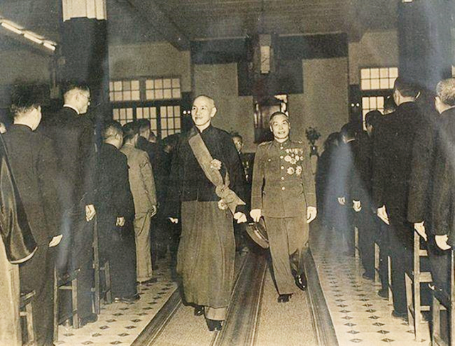 ����ʯ����������뿪��½�ģ�