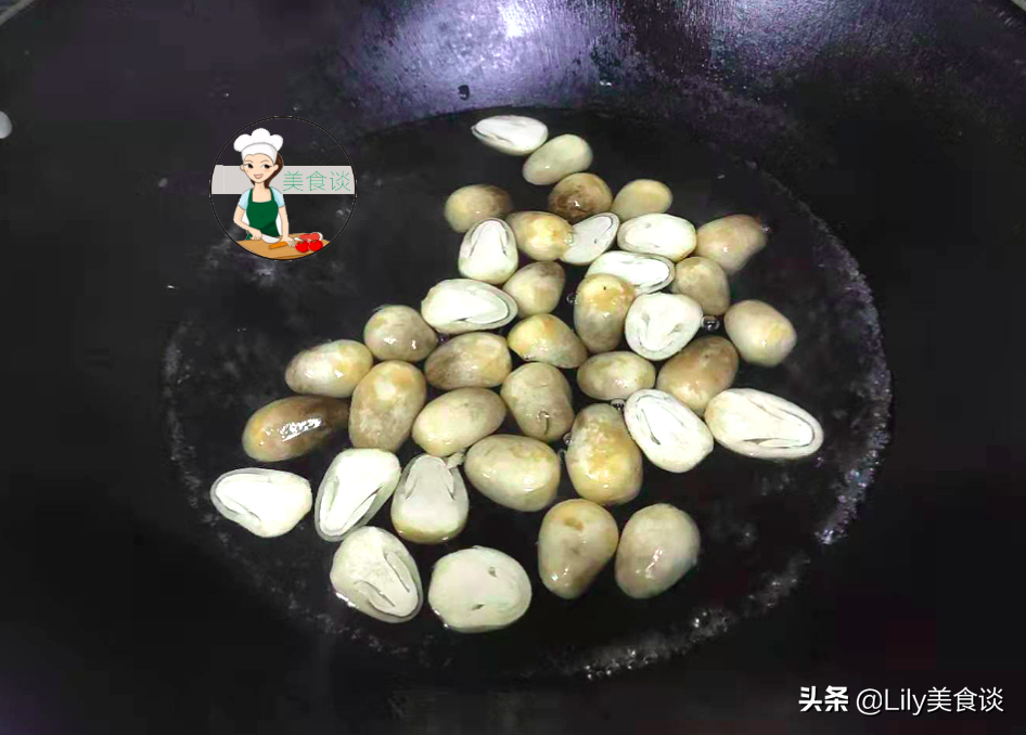 图片[6]-草菇炒丝瓜做法步骤图 常给孩子做一盘不够吃-起舞食谱网