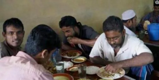 中国人聚餐、日本人聚餐、印度人聚餐，网友：