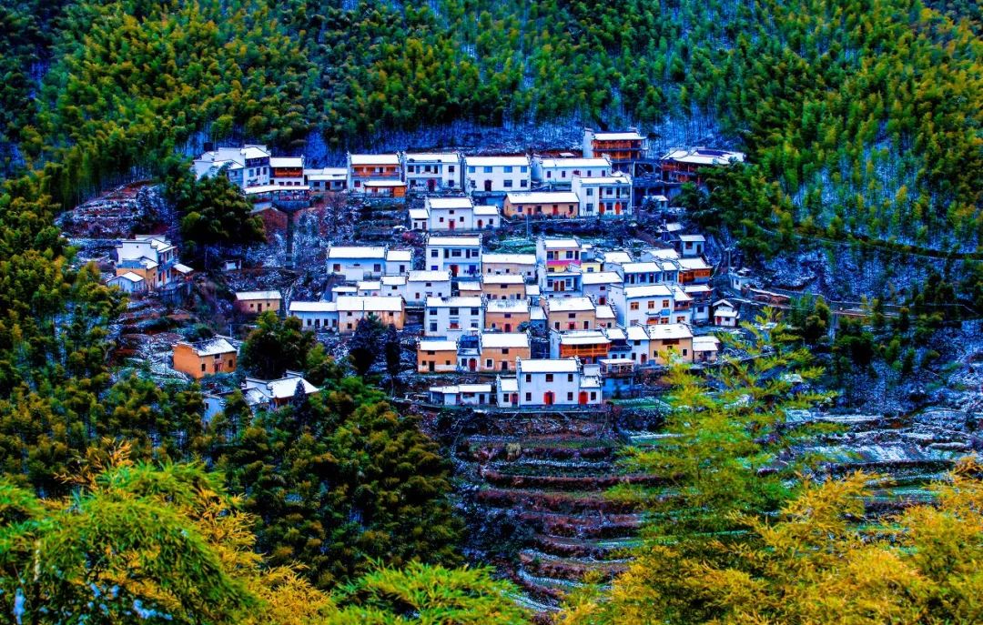 中国8条经典自驾线路,这8场诗与远方是时候出去走走了