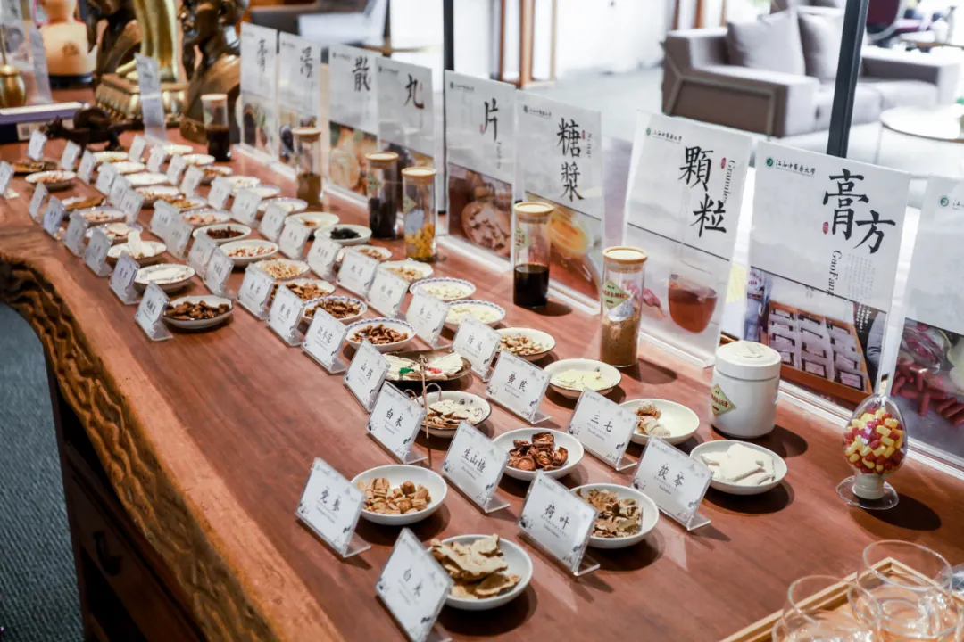 中医药到底有多强！3万亿：未来10年中医大健康产业将爆发