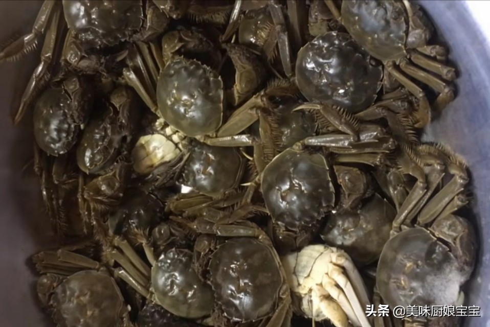 Sharing the recipes of spicy crabs, the spicy crabs made in this way, my husband drools when he smells them