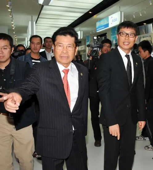 28年前万科没看上的编辑，如今身价100亿，掌管中