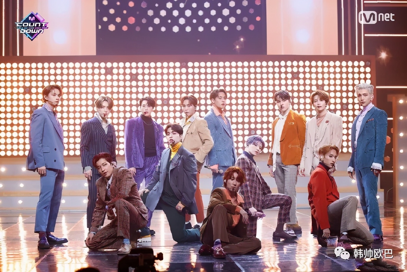 昨天男团初放送的舞台动线和编舞全都超级新颖