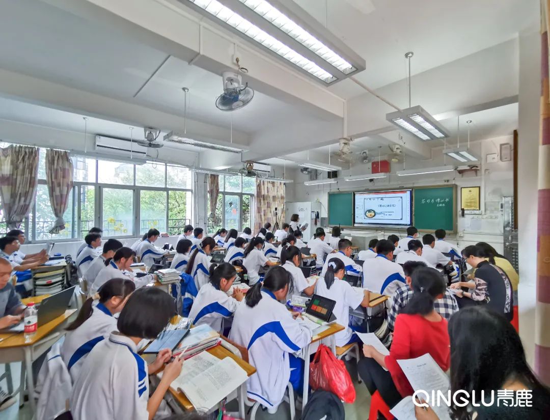 14个班500名学生！广州这所中学已实现智慧教学常态化