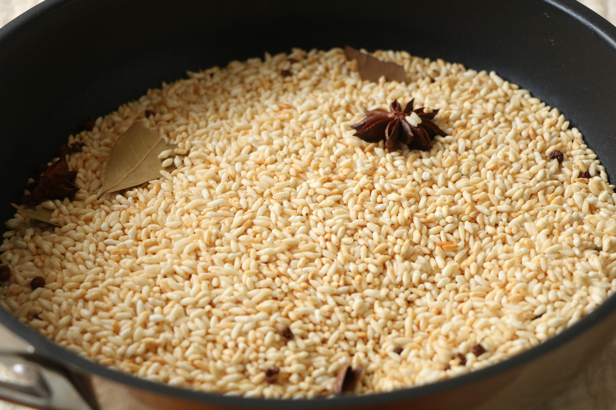 五花肉加上半碗大米，這樣吃不加一滴油，蒸一蒸，好吃不油膩