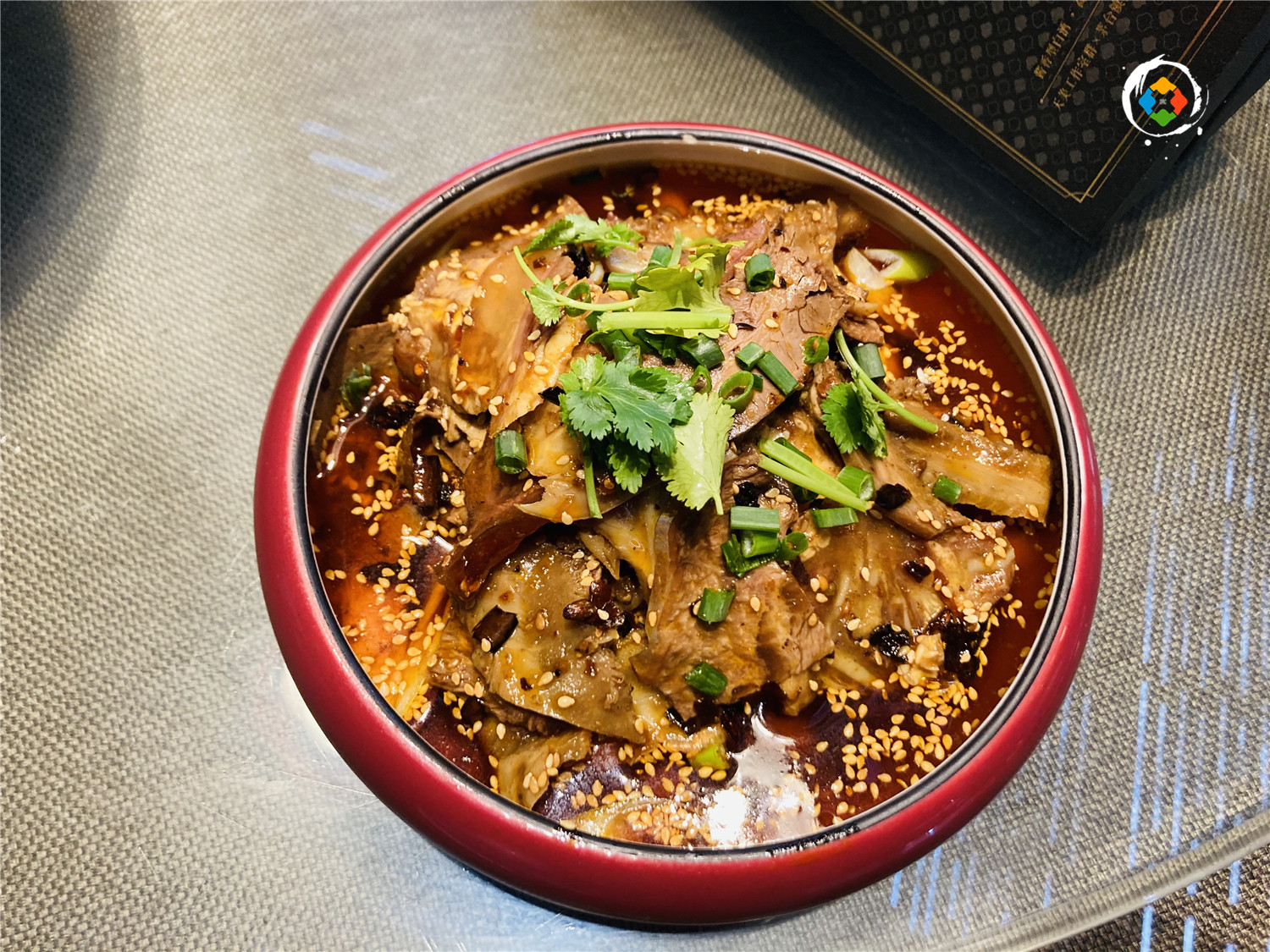 重庆人吃一顿团圆饭有多少道菜？20才刚刚起步，每一道都有特色