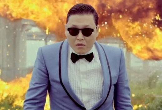 还记得跳“骑马舞”的鸟叔吗？从火遍全球到销