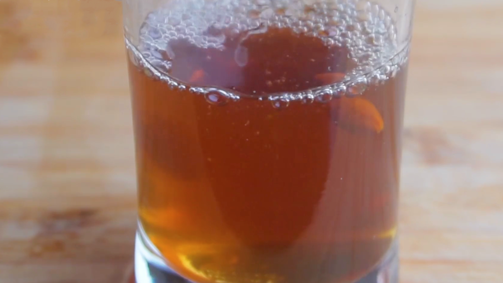 橘子皮不要扔，放鍋裡一煮，原來作用這麼厲害，家人常喝對身體好