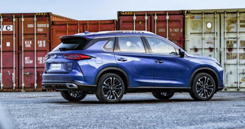 全新国产奔驰C级下线；东风公司迎来第5200万辆汽车下线