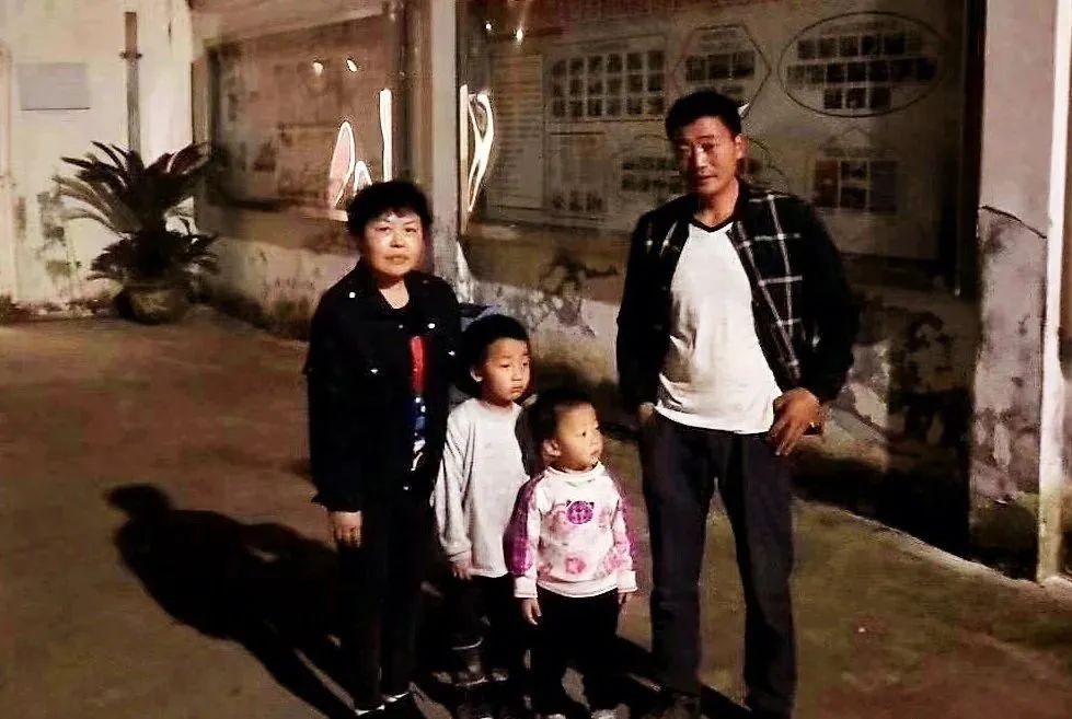 安顺：四岁小孩被救助前惊吓过度，急需社会帮助