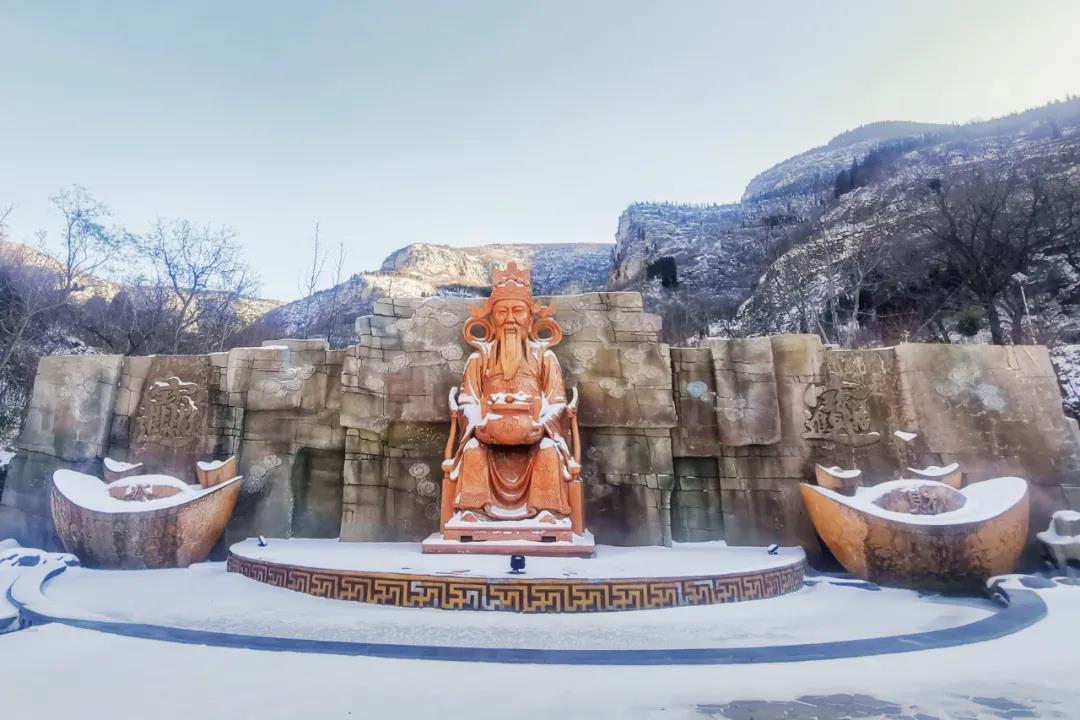 元旦，走最美济泰高速，打卡山东旅游新地标——济南青铜山大峡谷