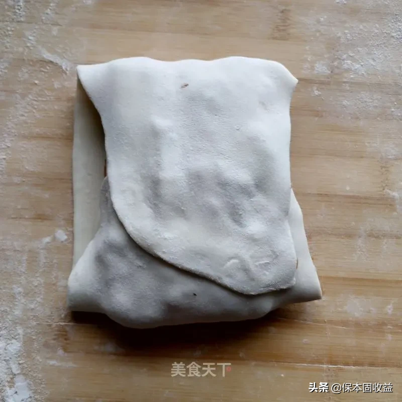 千层肉饼：皮薄层多外酥里嫩，吃一次就忘不了