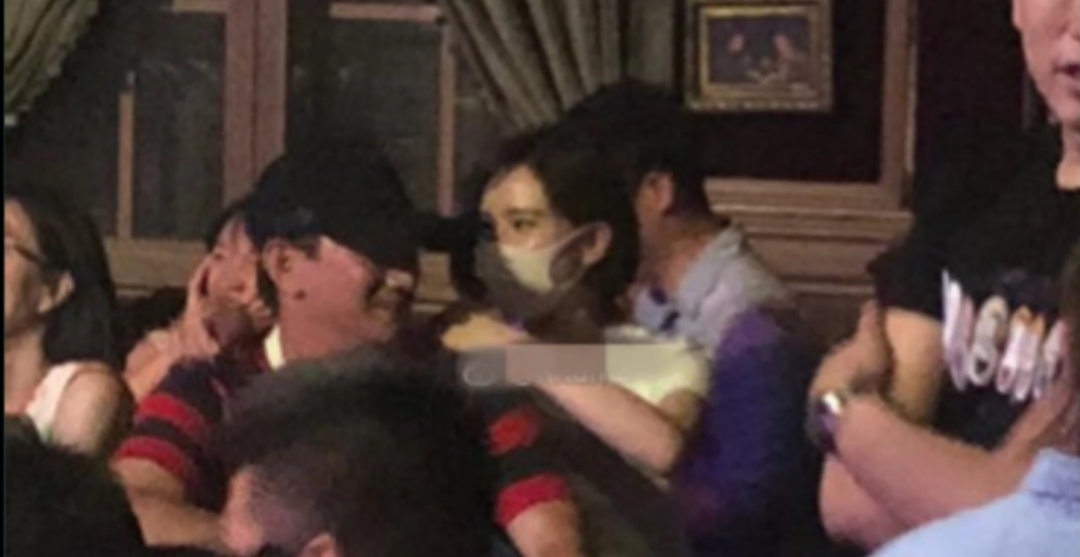 吴奇隆把刘诗诗捧在手心里宠？网友：这是有原因的
