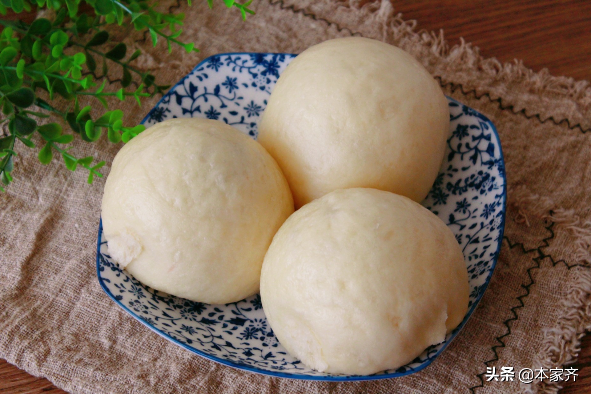 女人都愛吃的軟豆包，營養又好吃，一口滿嘴都是香，我連吃了3個