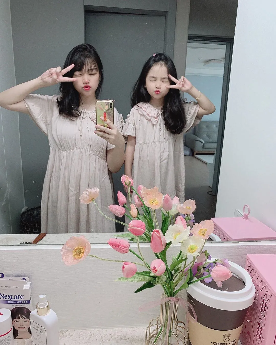 ​8岁女童“撞脸”宋慧乔，靠穿搭圈粉23万！谁规定小孩只能幼稚