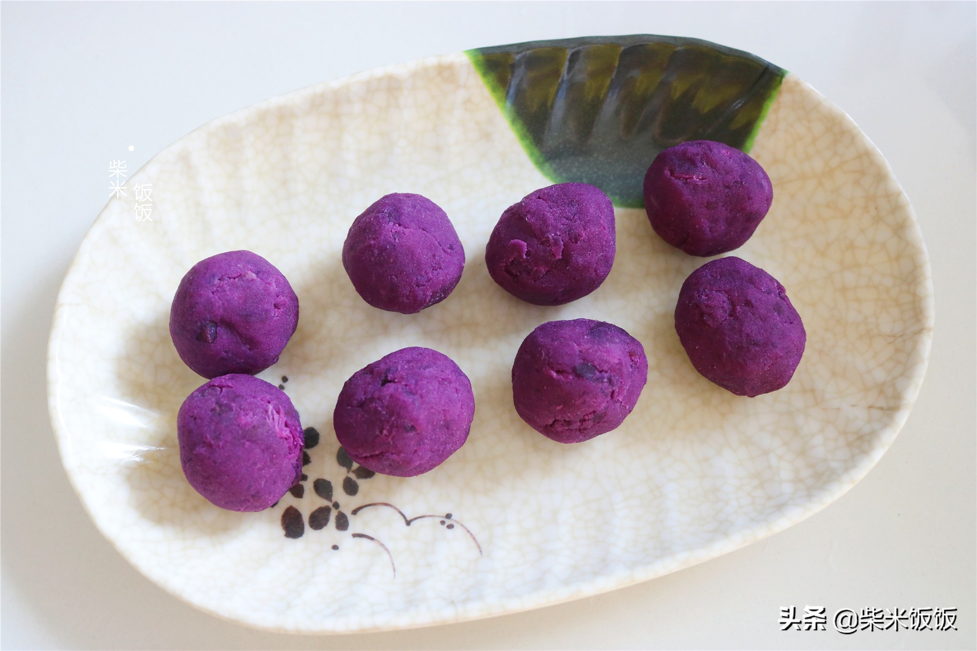 這款懶人小餅要試試，不用揉麵，做法簡單，香酥好吃孩子喜歡