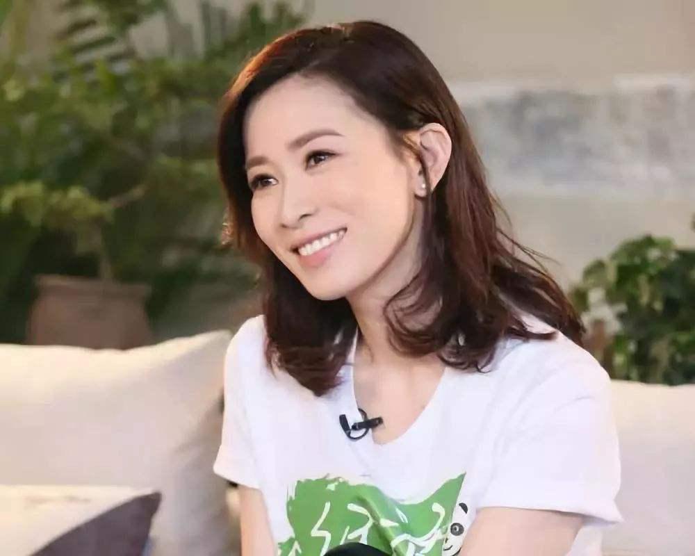 45歲不結婚，月租29萬豪宅獨居，對佘詩曼來說是一種解脫