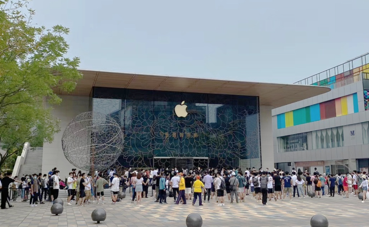 全世界第一家！iPhone海上零售店宣布开张：外型便是个球